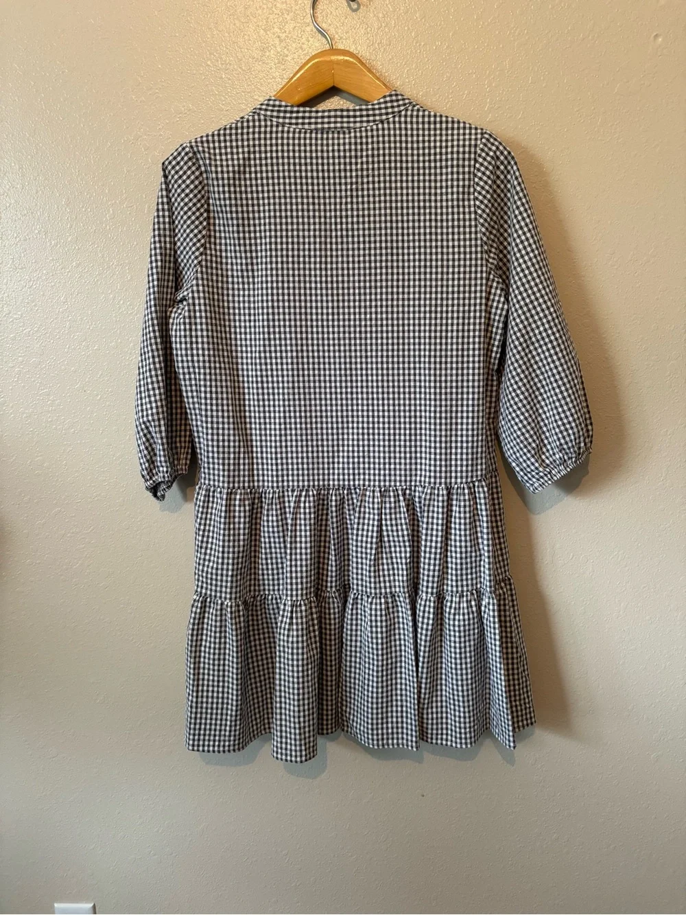 NWT petal + pup daria tiered gingham shirt dress - Picture 5 of 5